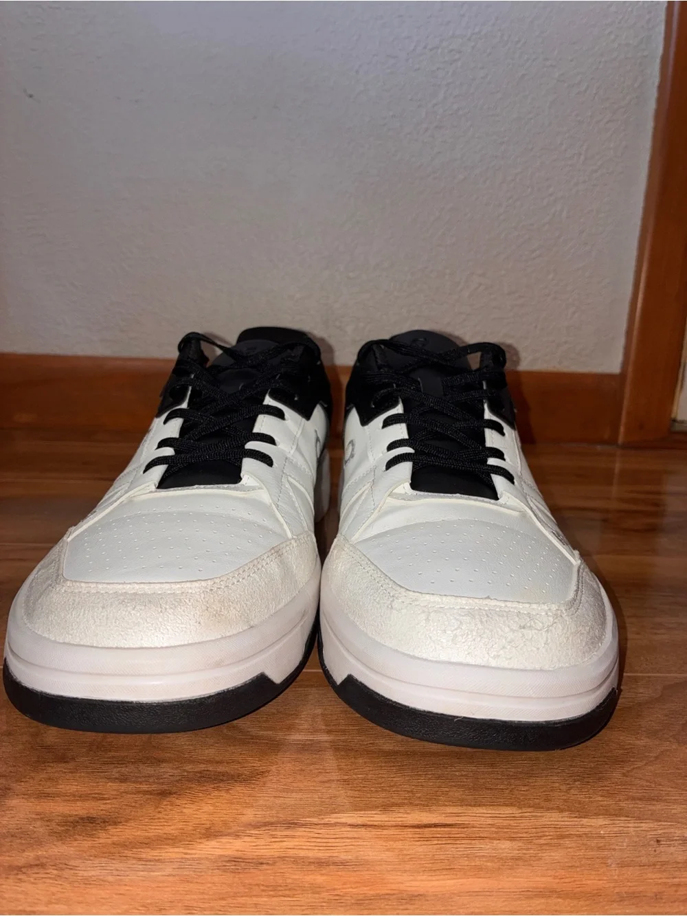 On Cloud Men’s The Roger Clubhouse Athletic Sneaker Shoes, white/black - size 12